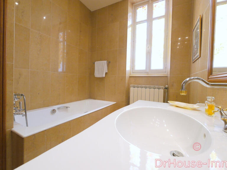 Villa Troyes - 6 chambres - 237m²