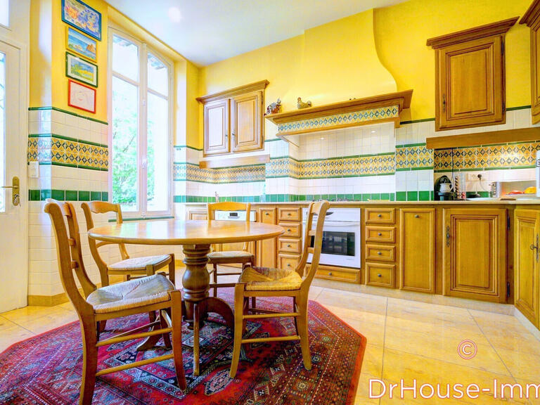 Villa Troyes - 6 chambres - 237m²