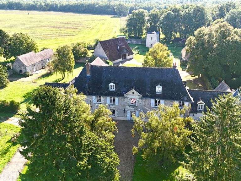 Manoir Truyes - 18 chambres - 794m²