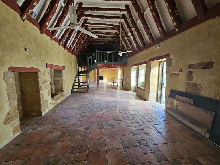 Hôtel particulier Tursac - 40 chambres - 2135m²
