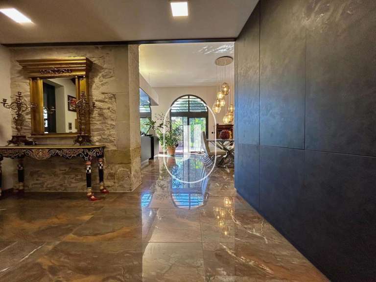 Maison Uchaud - 4 chambres - 320m²