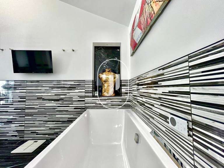 Maison Uchaud - 4 chambres - 320m²