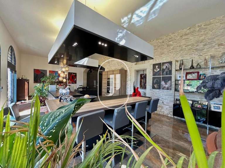 Maison Uchaud - 4 chambres - 320m²