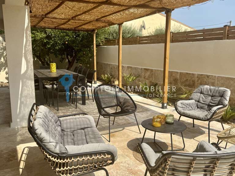 Villa Uchaud - 6 chambres - 185m²
