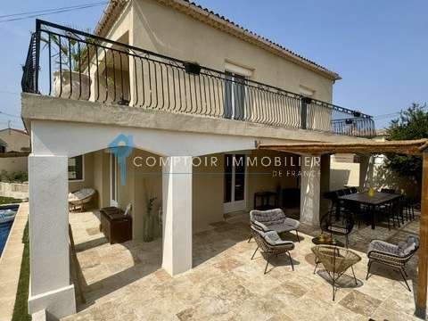 Villa Uchaud - 6 chambres - 185m²
