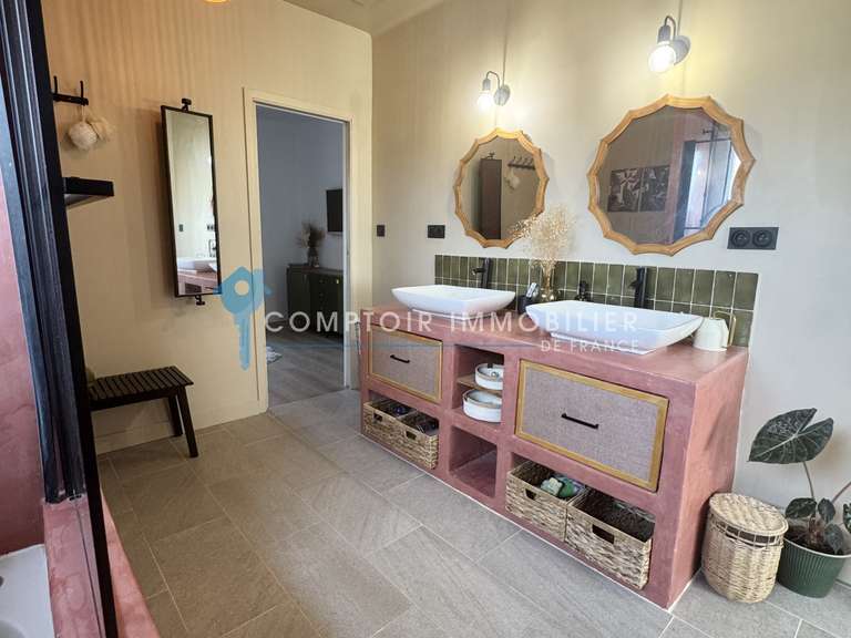 Villa Uchaud - 6 chambres - 185m²