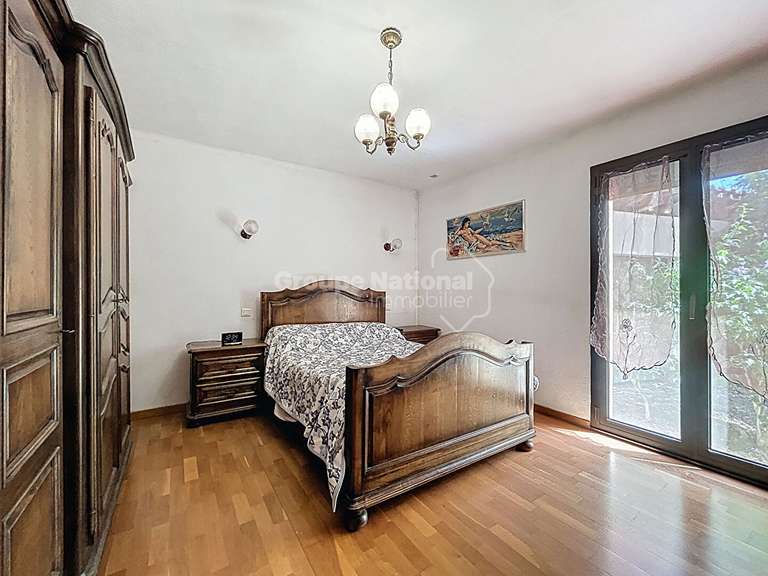 House Uchaux - 5 bedrooms - 205m²