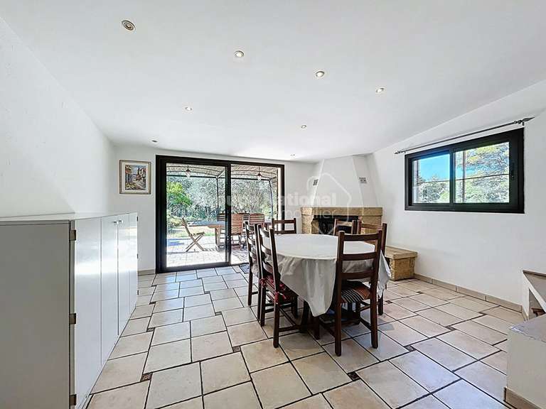 House Uchaux - 5 bedrooms - 205m²