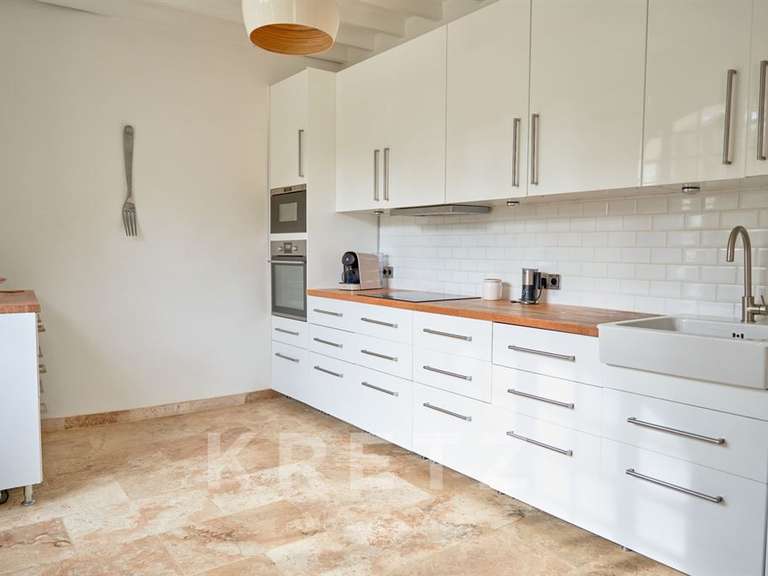 Maison Uchaux - 8 chambres - 368m²