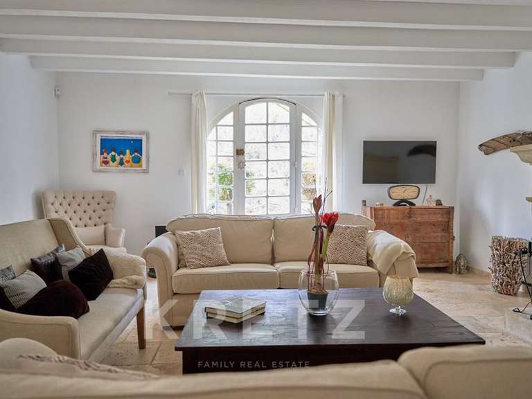 Maison Uchaux - 8 chambres - 368m²