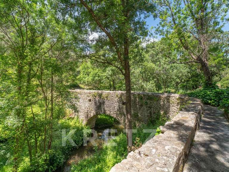Maison Uchaux - 8 chambres - 368m²