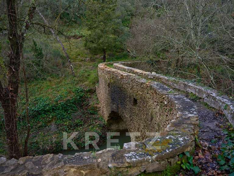 Maison Uchaux - 8 chambres - 368m²