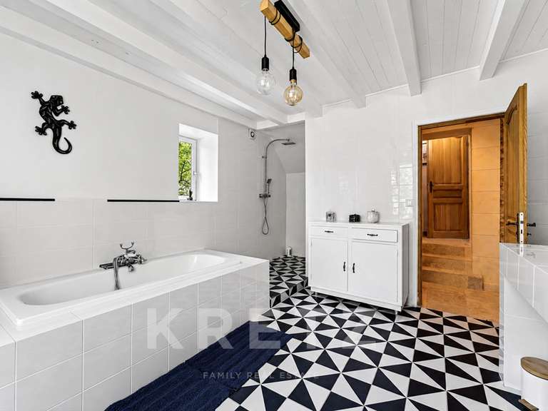 Maison Uchaux - 8 chambres - 368m²