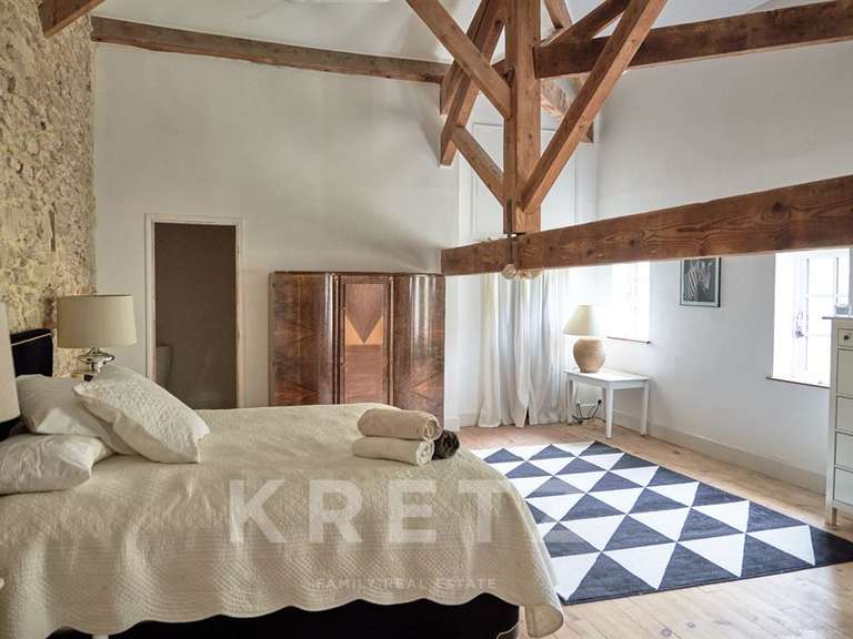 Maison Uchaux - 8 chambres - 368m²