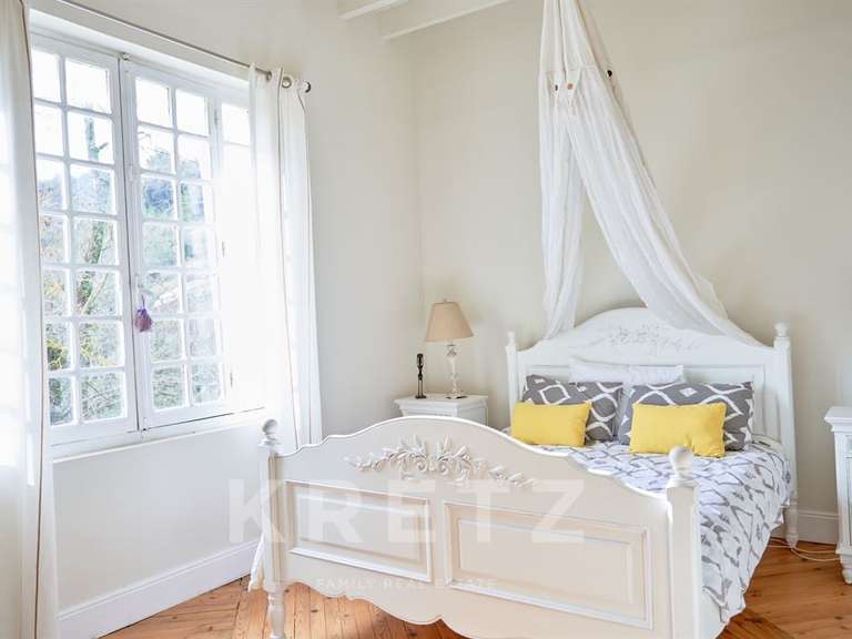 Maison Uchaux - 8 chambres - 368m²