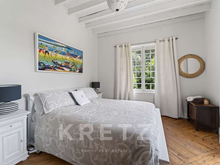 Maison Uchaux - 8 chambres - 368m²
