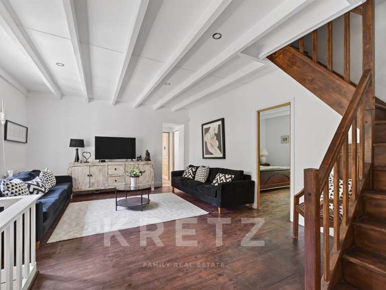Maison Uchaux - 8 chambres - 368m²