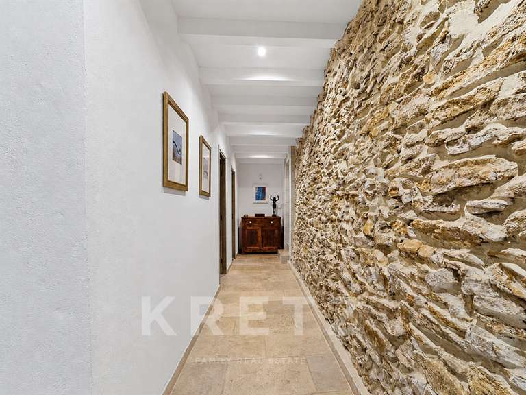 Maison Uchaux - 8 chambres - 368m²