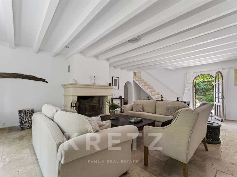 Maison Uchaux - 8 chambres - 368m²