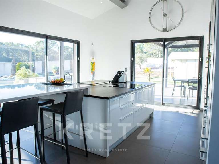 Maison Uchaux - 3 chambres - 168m²