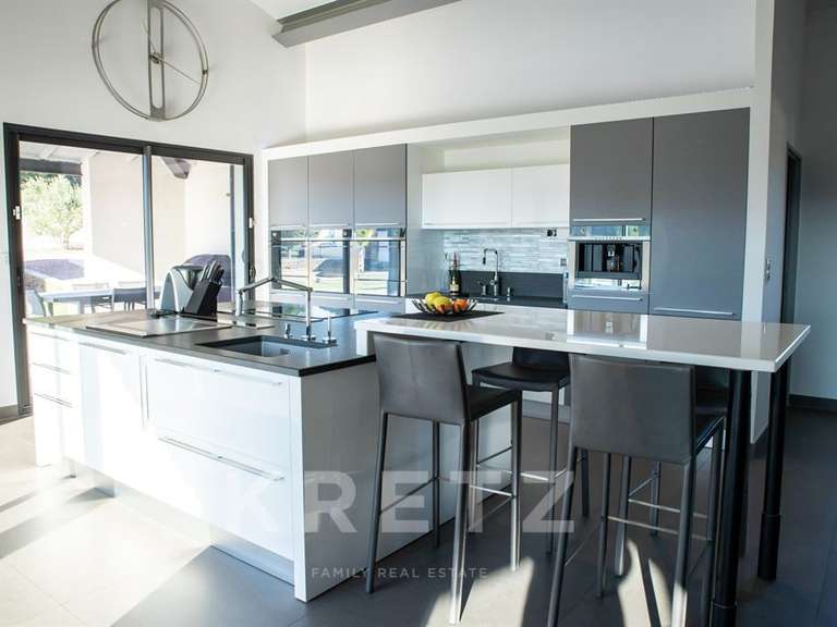 Maison Uchaux - 3 chambres - 168m²