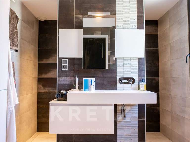 Maison Uchaux - 3 chambres - 168m²