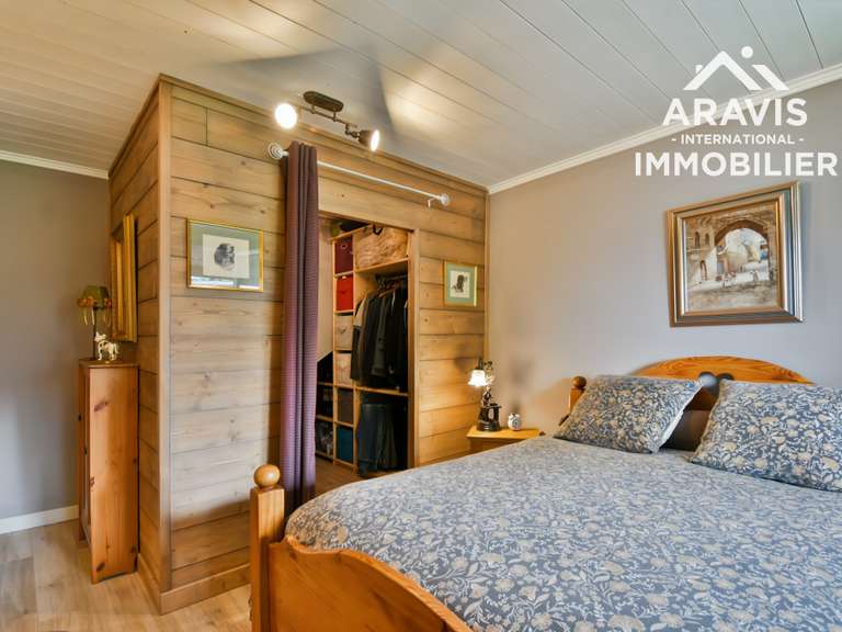 Maison Ugine - 5 chambres - 188m²