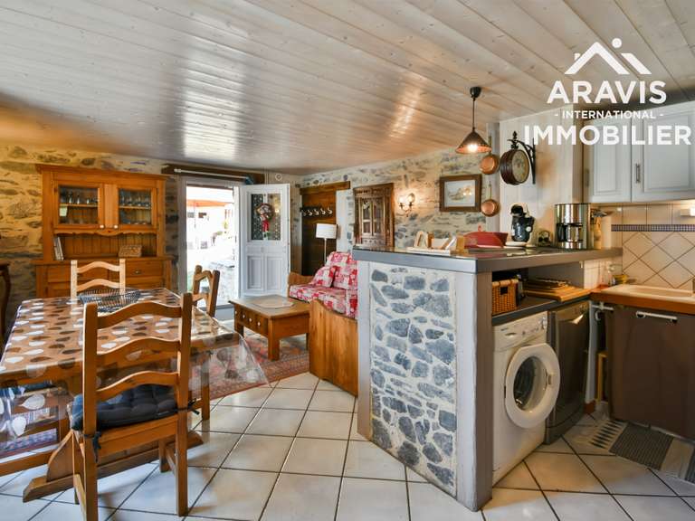 Maison Ugine - 5 chambres - 188m²
