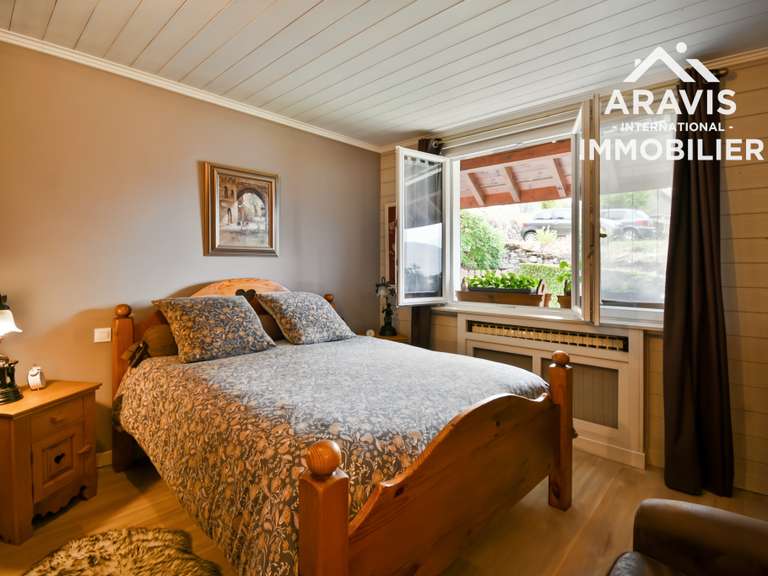 Maison Ugine - 5 chambres - 188m²