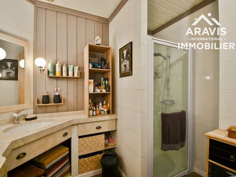 Maison Ugine - 5 chambres - 188m²