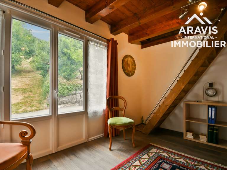 Maison Ugine - 5 chambres - 188m²