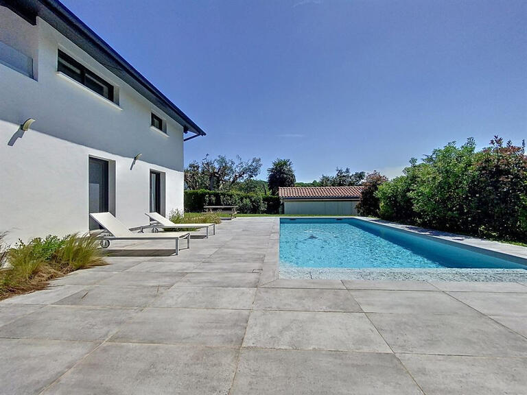 House Urrugne - 6 bedrooms - 206m²