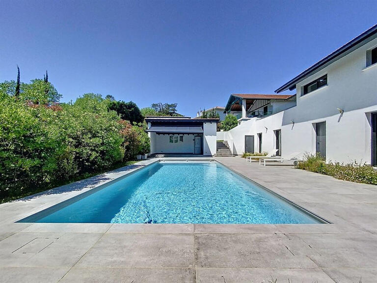 House Urrugne - 6 bedrooms - 206m²