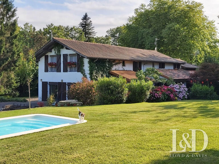 Maison Urrugne - 5 chambres - 270m²