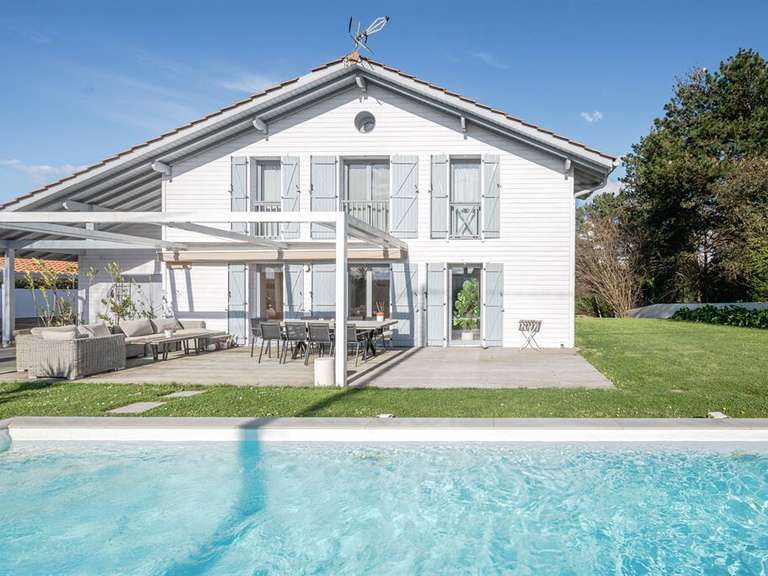 Maison Urrugne - 4 chambres - 168m²