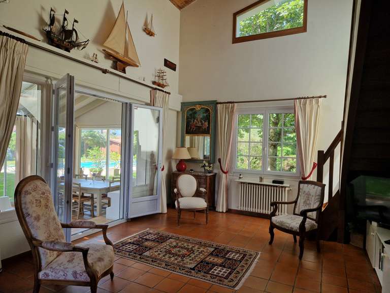 Maison Urrugne - 6 chambres - 213m²