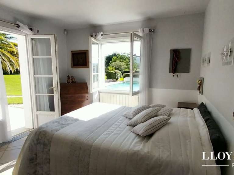 Maison Urrugne - 5 chambres - 220m²