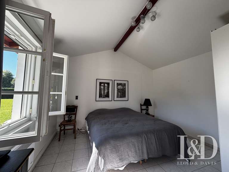 Maison Urrugne - 5 chambres - 220m²