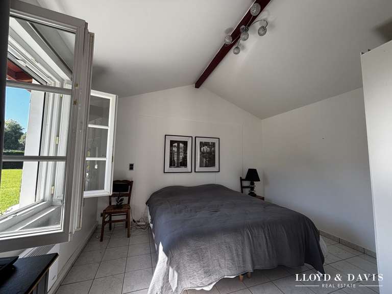 Maison Urrugne - 5 chambres - 220m²