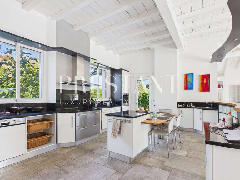 Maison Urrugne - 4 chambres - 294m²