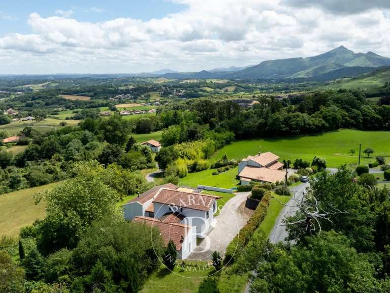 House with Sea view Urrugne - 6 bedrooms - 240m²