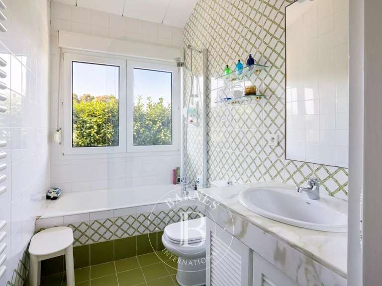 Maison Urrugne - 5 chambres - 220m²