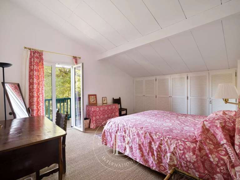 Maison Urrugne - 5 chambres - 220m²