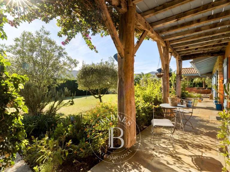 Maison Urrugne - 4 chambres - 250m²