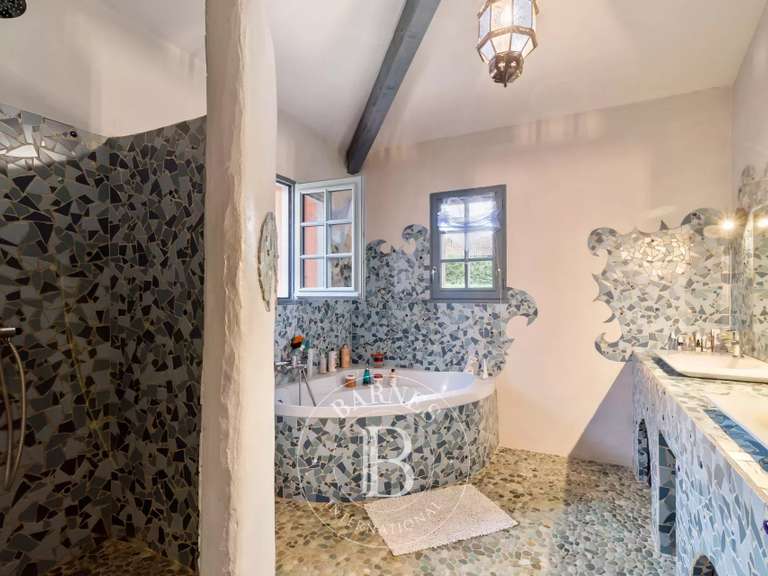 Maison Urrugne - 4 chambres - 250m²