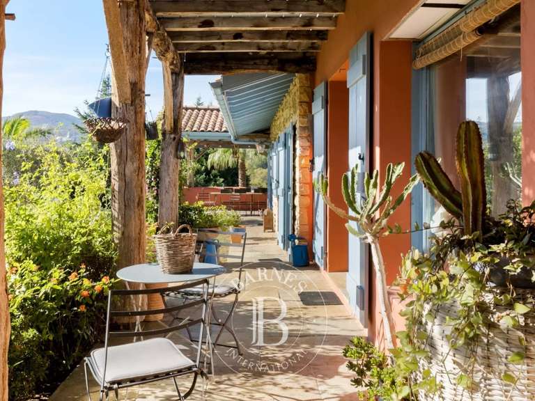 Maison Urrugne - 4 chambres - 250m²