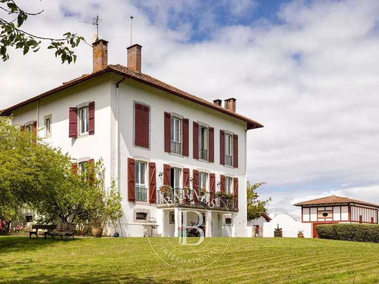 Maison Urrugne - 750m²