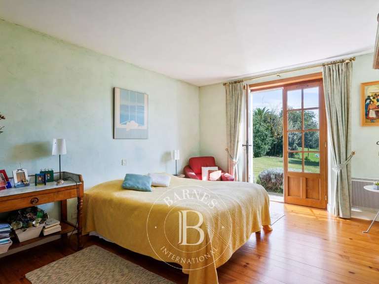 Maison Urrugne - 9 chambres - 325m²