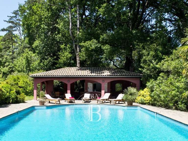 Maison Urrugne - 7 chambres - 800m²