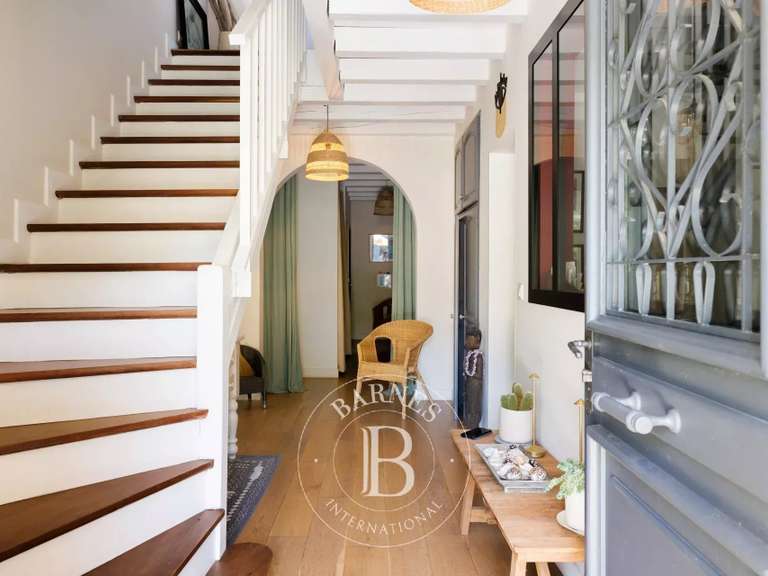 Maison Urrugne - 2 chambres - 206m²
